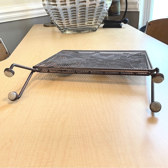 Mid Century Magazine Rack - Picture 3 of 5